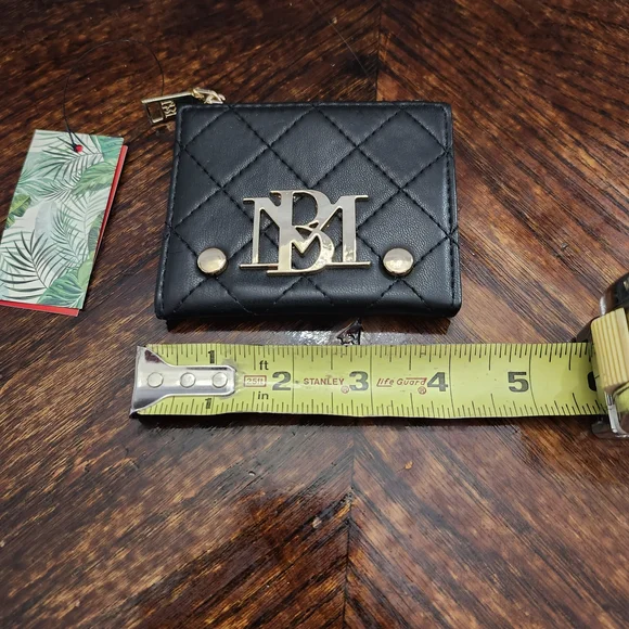 NWT Badgley Mischka Quilted Black Mini Wallet with Gold Logo - Picture 5 of 6